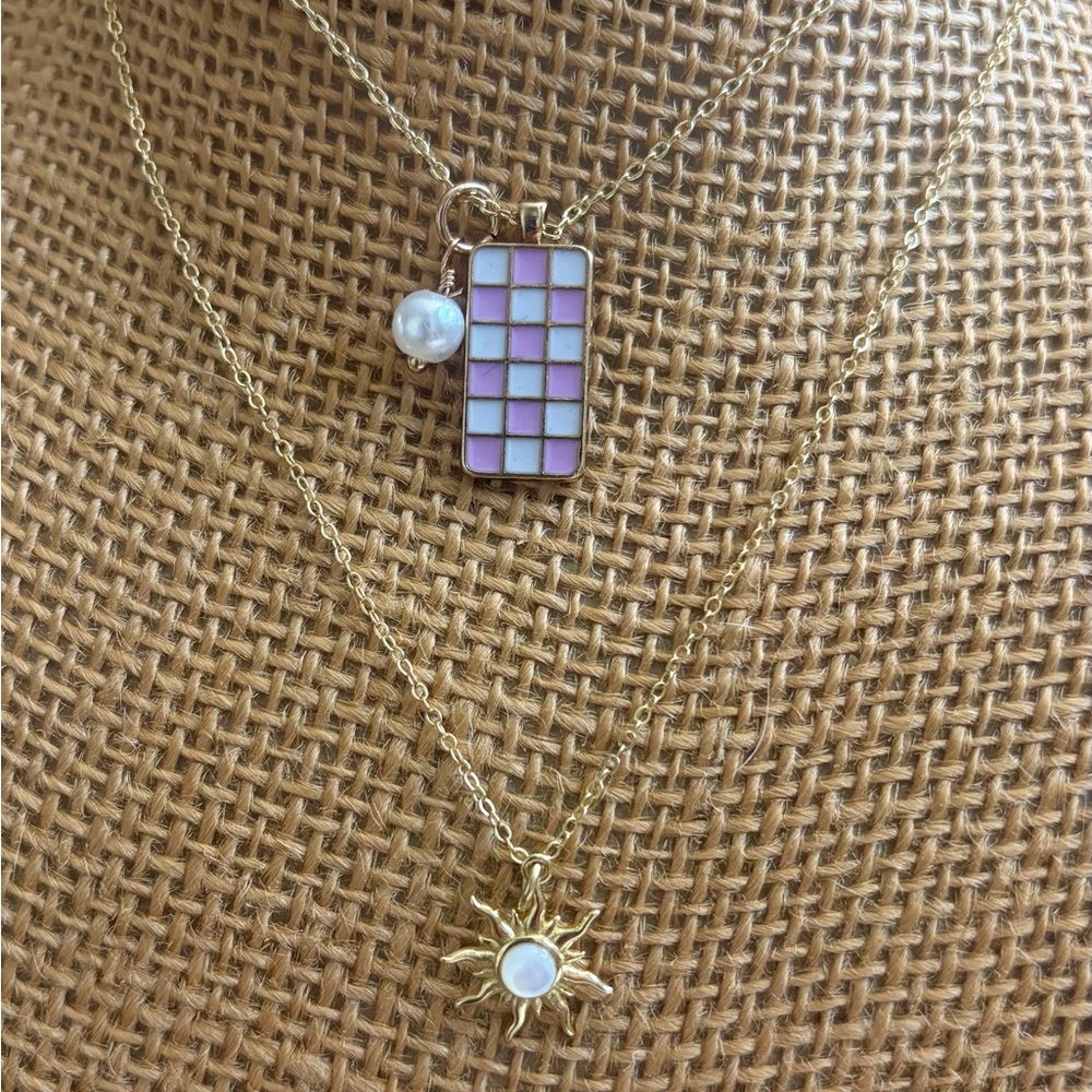 Elegant Gold and Pink Checkered Necklace
